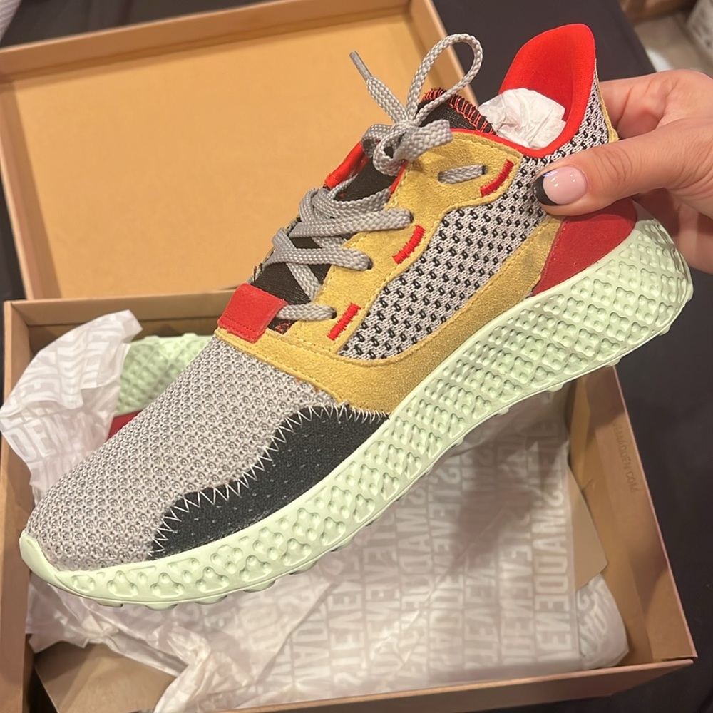 Steve Madden Grey Multi-Color Sneakers